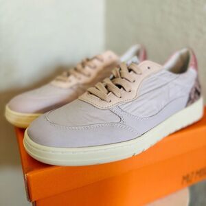Miz Mooz Veronica Leather‎ Sneaker Lotus Metallic Size 8.5 Euro 39, NWT